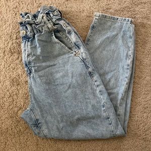 Zara Light-wash Jeans Size 6